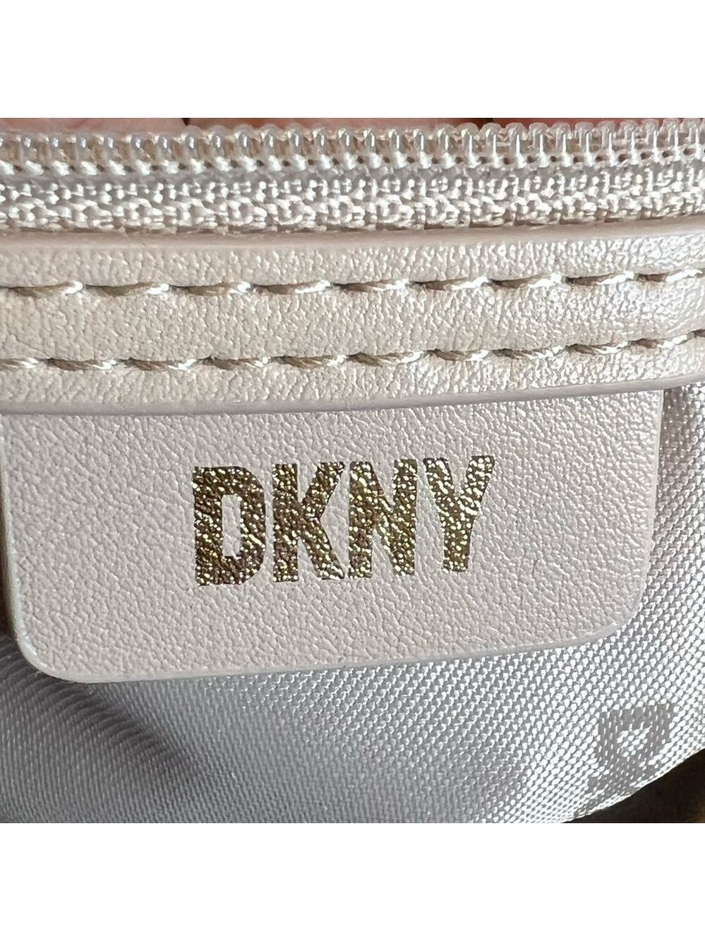 DKNY BRYANT MEDIUM TOTE - Picture 12 of 15